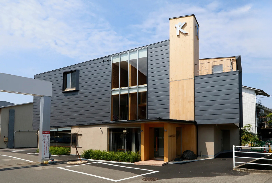 愛媛県で初の大型建築物にCLTを採用