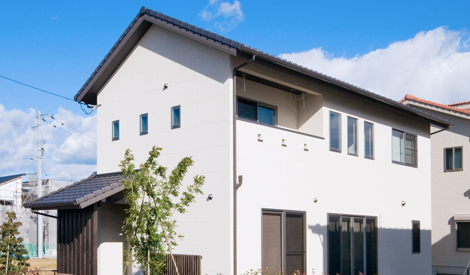 建築中の新日本建設の家