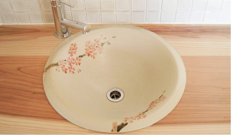 砥部焼の薪窯陶器
