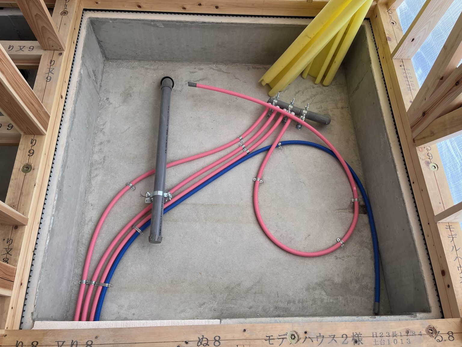 さや 管 ヘッダー 工法, 先分岐工法 さや管ヘッダー , 住宅建築専門用語辞典 – NQLVZG