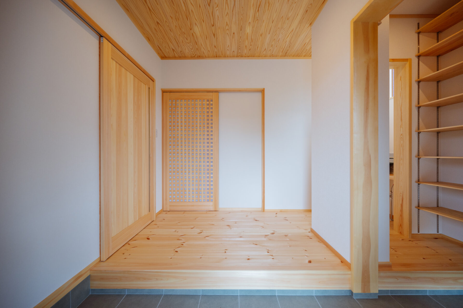 イメージ：１２６．造作家具で彩る暮らしやすいナチュラルモダンなお家